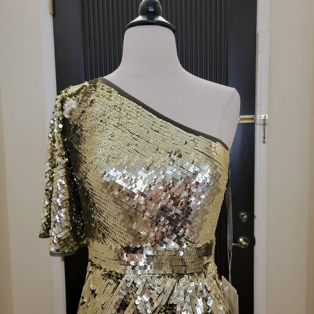 Mac Duggal 93540 Gold One Shoulder Sequin Evening Gown Maxi Dress Size 2 - Picture 6 of 11
